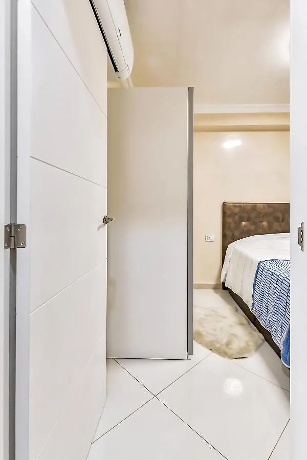 217 Elegant Vina Del Mar Pool View, Parking, Ac Apartment Playa de las Americas  Playa de las Americas (Tenerife)