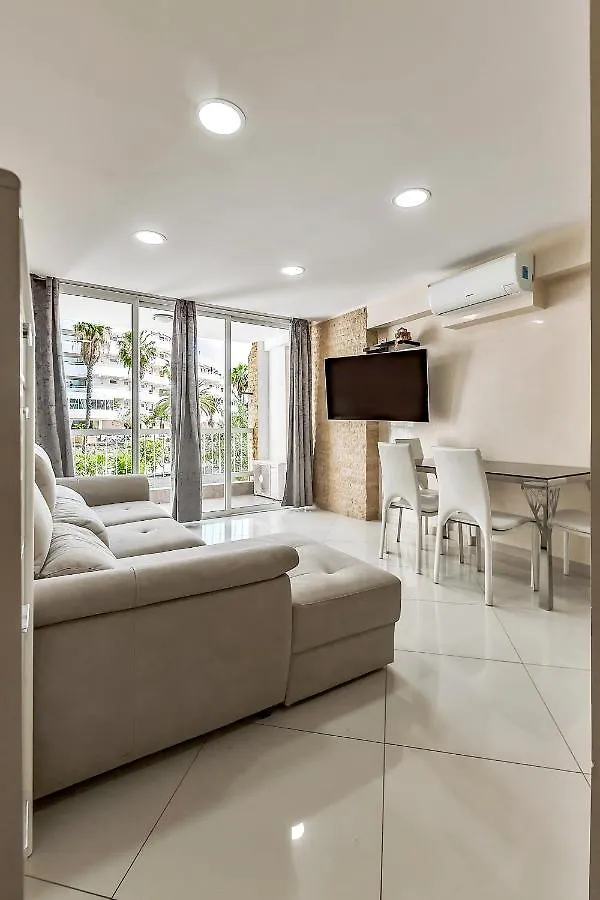 217 Elegant Vina Del Mar Pool View, Parking, Ac Apartment Playa de las Americas