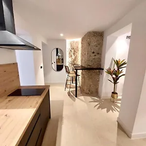 https://helearon-suite.hotelsinnerja.org